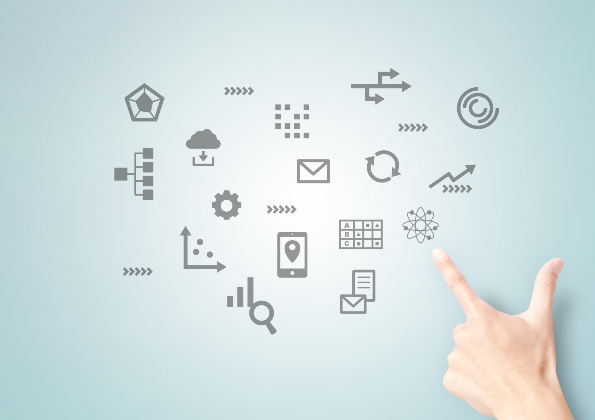 Salesforceとは何か？何ができる？代表的なサービスと活用事例