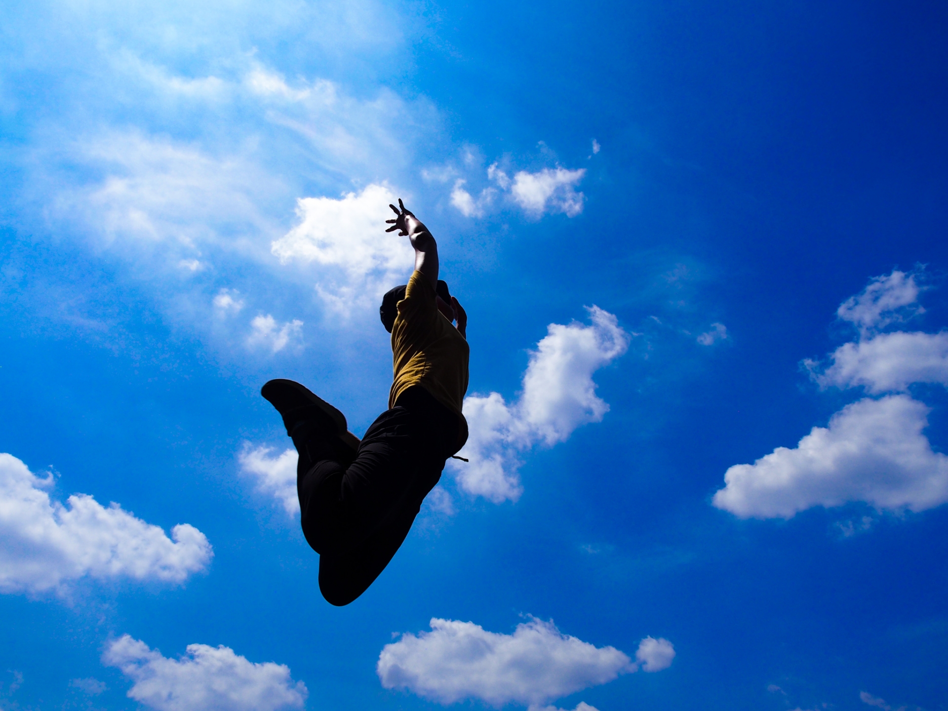 マズローの欲求5段階説とは？具体的な内容や仕事への活用例を簡単に解説